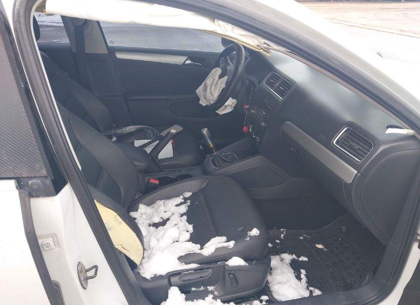 Photo 5 of 2014 Volkswagen Jetta 1.8T SE (VIN 3VWB07AJXEM443220)