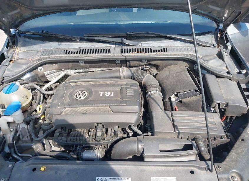 Photo 10 of 2016 Volkswagen Jetta 1.8T SPORT (VIN 3VWB17AJ0GM241017)