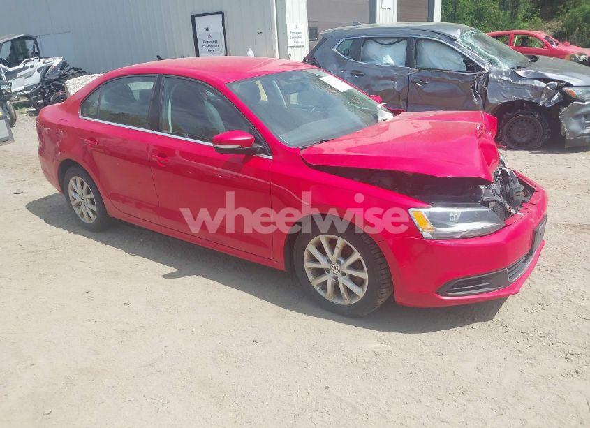 2014 Volkswagen Jetta 1.8T SE (VIN 3VWB17AJ1EM441689) main photo