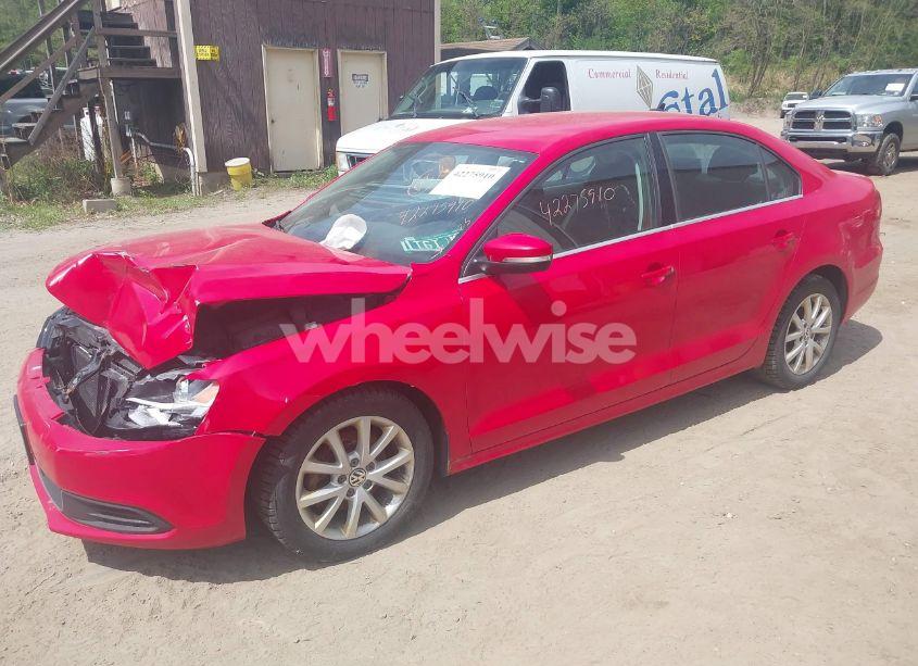 Photo 2 of 2014 Volkswagen Jetta 1.8T SE (VIN 3VWB17AJ1EM441689)