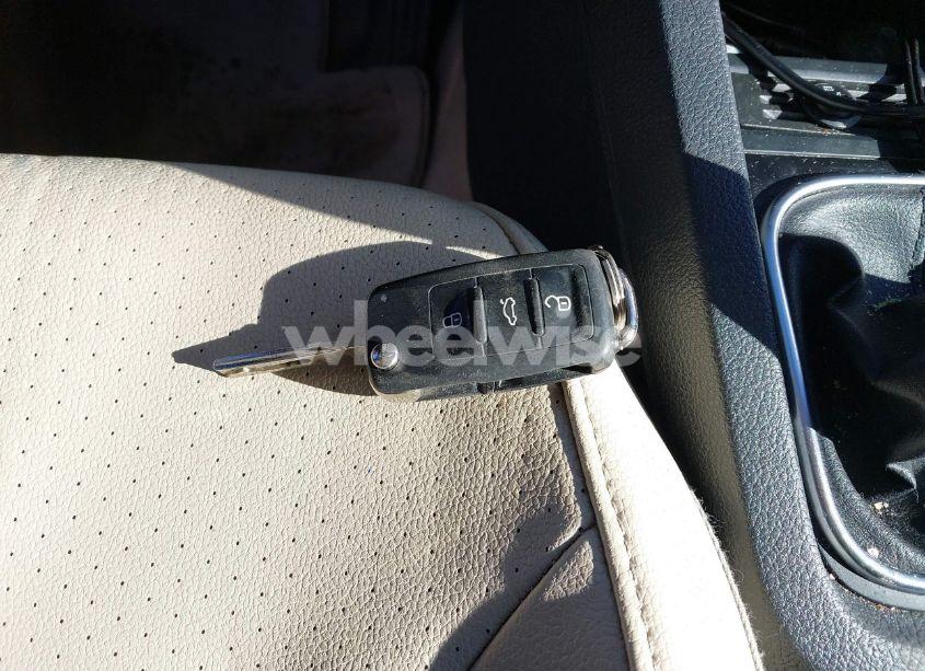 Photo 11 of 2014 Volkswagen Jetta SE (VIN 3VWB17AJ3EM385822)