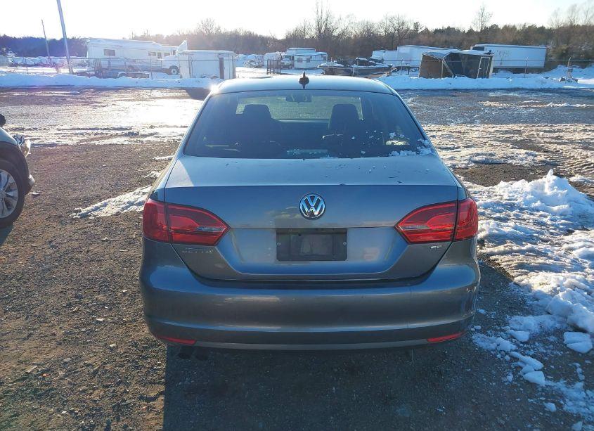 Photo 16 of 2014 Volkswagen Jetta 1.8T SE (VIN 3VWB17AJ4EM221320)