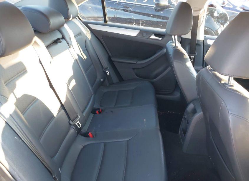 Photo 8 of 2014 Volkswagen Jetta 1.8T SE (VIN 3VWB17AJ4EM221320)