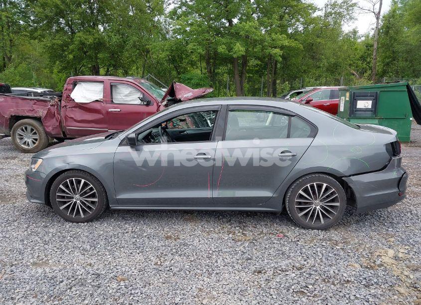 Photo 14 of 2016 Volkswagen Jetta 1.8T SPORT (VIN 3VWB17AJ4GM393205)