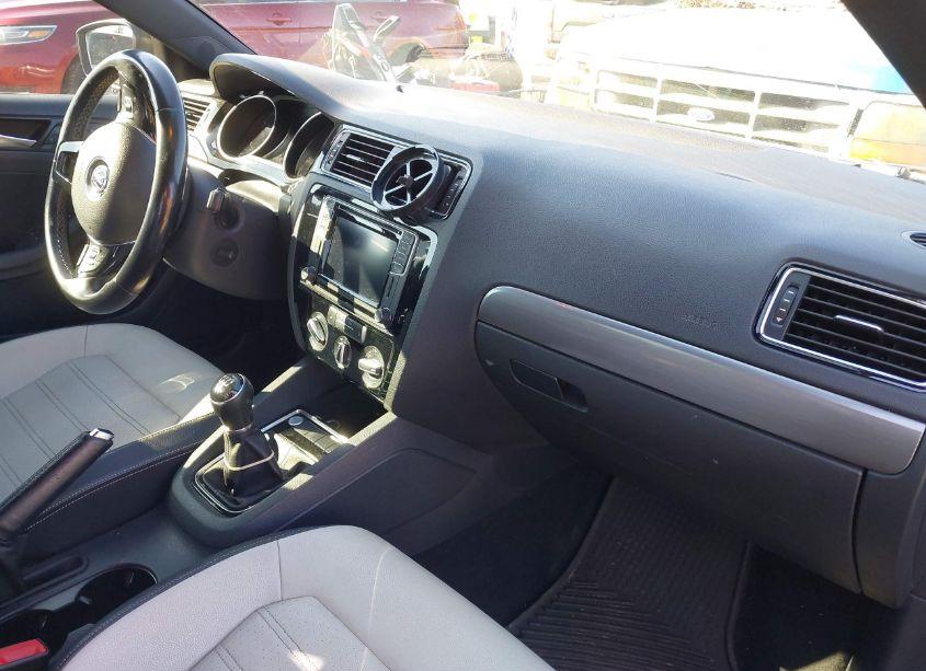 Photo 5 of 2016 Volkswagen Jetta 1.8T SPORT (VIN 3VWB17AJ4GM393284)