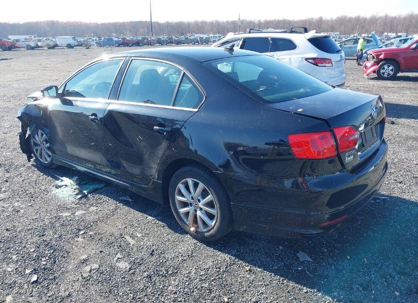 Photo 3 of 2014 Volkswagen Jetta 1.8T SE (VIN 3VWB17AJ5EM417024)