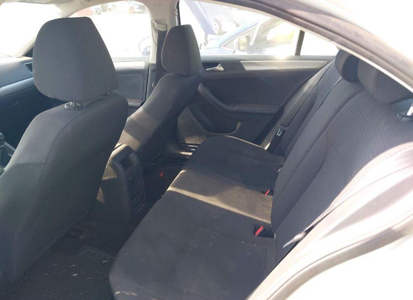 Photo 8 of 2015 Volkswagen Jetta 1.8T SE (VIN 3VWB17AJ5FM298246)