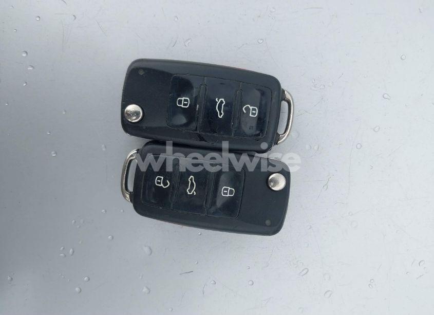 Photo 11 of 2014 Volkswagen Jetta 1.8T SE (VIN 3VWB17AJ9EM435378)