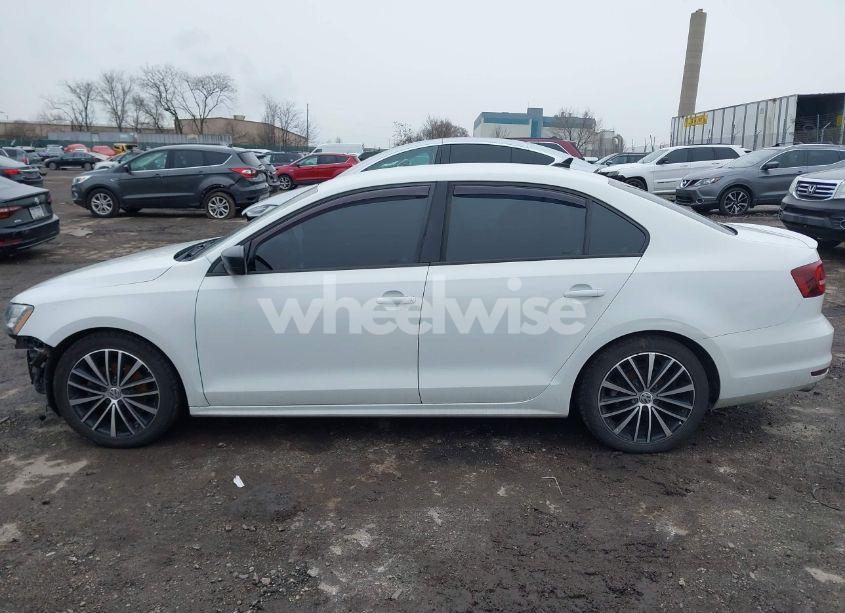 Photo 13 of 2016 Volkswagen Jetta 1.8T SPORT (VIN 3VWB17AJ9GM351936)