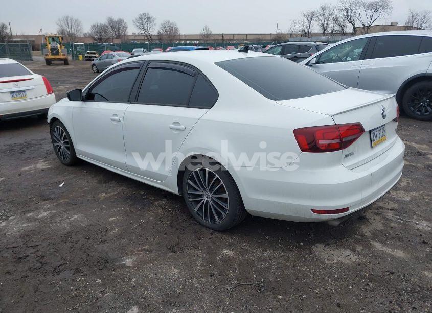 Photo 3 of 2016 Volkswagen Jetta 1.8T SPORT (VIN 3VWB17AJ9GM351936)
