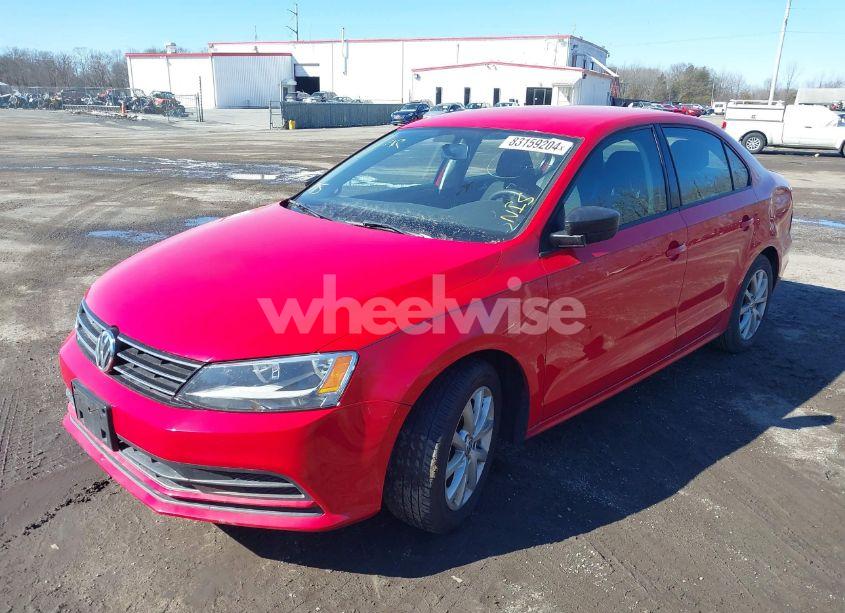 Photo 2 of 2015 Volkswagen Jetta 1.8T SE (VIN 3VWB17AJXFM330320)