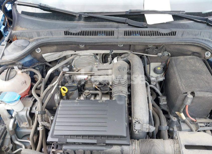 Photo 10 of 2017 Volkswagen Jetta 1.4T SE (VIN 3VWB67AJ0HM212619)