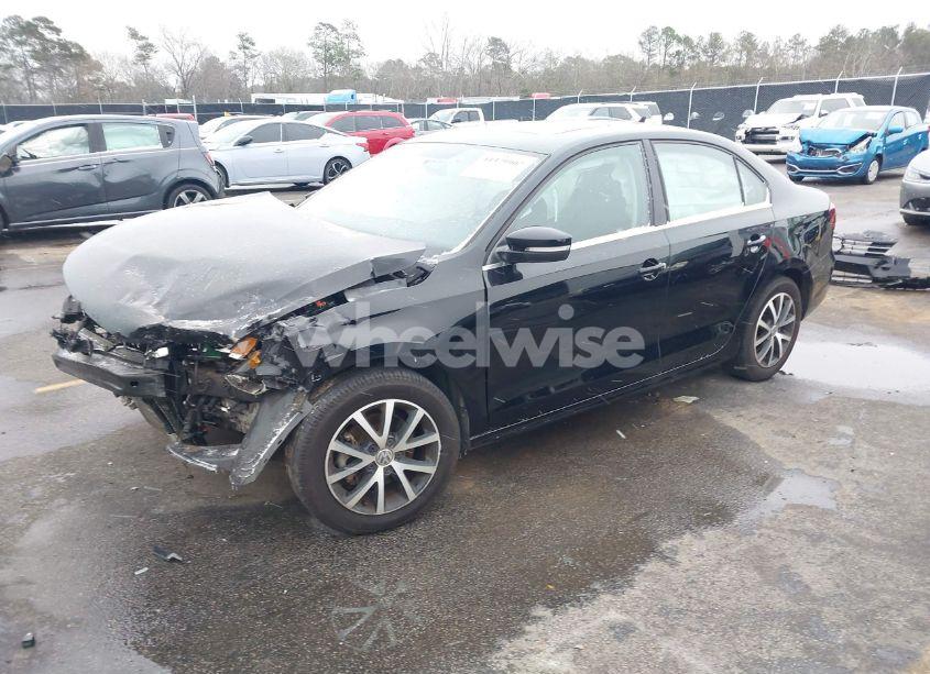 Photo 2 of 2017 Volkswagen Jetta 1.4T SE (VIN 3VWB67AJ1HM220857)