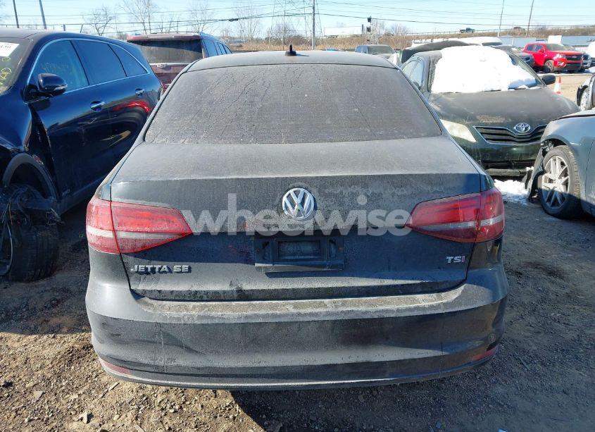 Photo 16 of 2017 Volkswagen Jetta 1.4T SE (VIN 3VWB67AJ1HM267208)