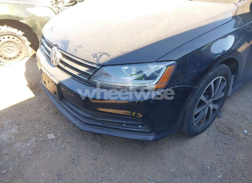 Photo 6 of 2017 Volkswagen Jetta 1.4T SE (VIN 3VWB67AJ1HM267208)