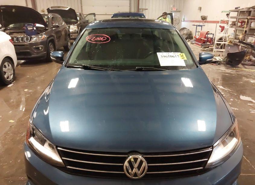 Photo 6 of 2017 Volkswagen Jetta 1.4T SE (VIN 3VWB67AJ1HM330937)