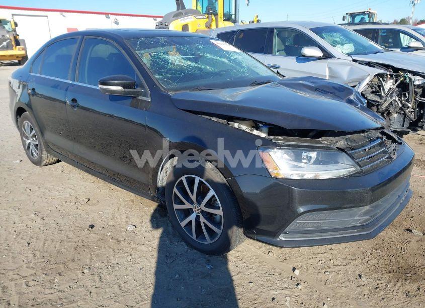 2017 Volkswagen Jetta 1.4T SE (VIN 3VWB67AJ2HM287760) main photo