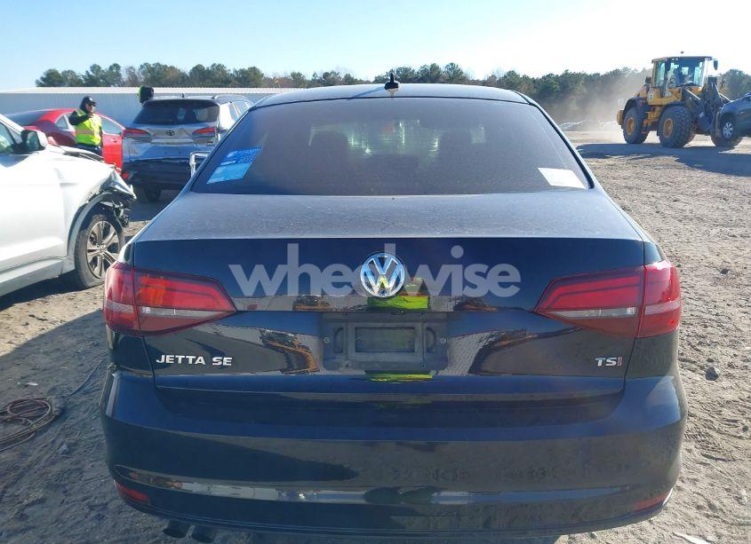Photo 15 of 2017 Volkswagen Jetta 1.4T SE (VIN 3VWB67AJ2HM287760)