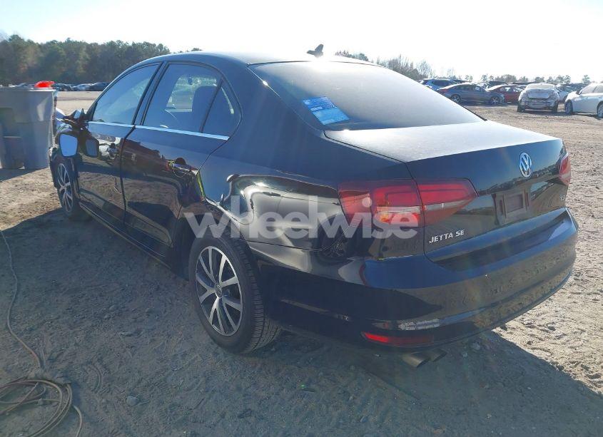 Photo 3 of 2017 Volkswagen Jetta 1.4T SE (VIN 3VWB67AJ2HM287760)