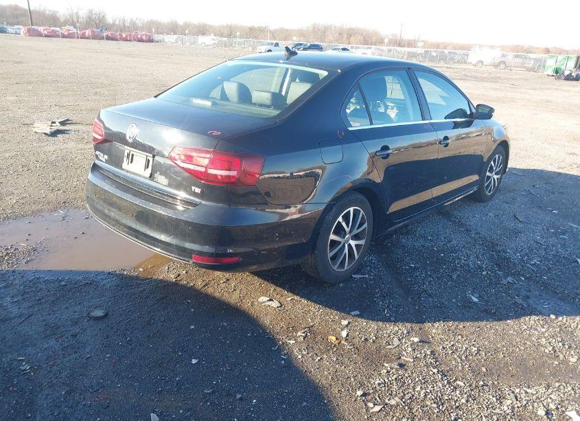 Photo 4 of 2017 Volkswagen Jetta 1.4T SE (VIN 3VWB67AJ2HM298211)