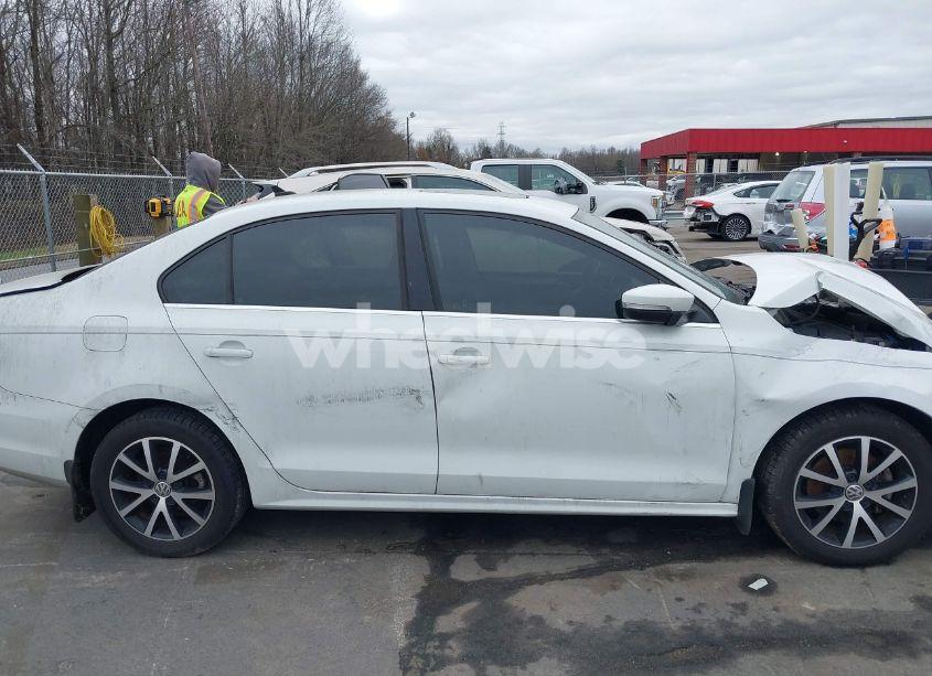 Photo 12 of 2017 Volkswagen Jetta 1.4T SE (VIN 3VWB67AJ2HM332213)