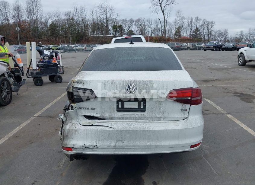 Photo 15 of 2017 Volkswagen Jetta 1.4T SE (VIN 3VWB67AJ2HM332213)