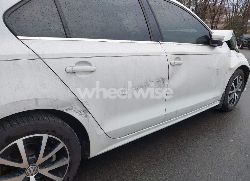 Photo 16 of 2017 Volkswagen Jetta 1.4T SE (VIN 3VWB67AJ2HM332213)