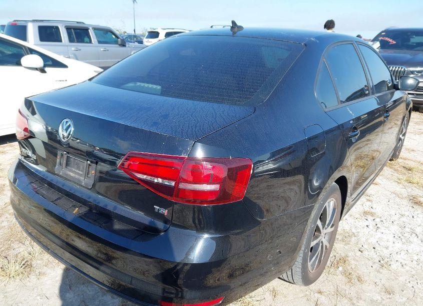 2016 Volkswagen Jetta 1.4T SE (VIN 3VWB67AJ3GM342344) main photo