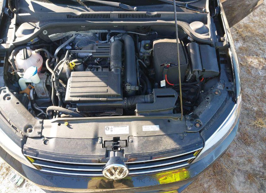 Photo 10 of 2016 Volkswagen Jetta 1.4T SE (VIN 3VWB67AJ3GM342344)