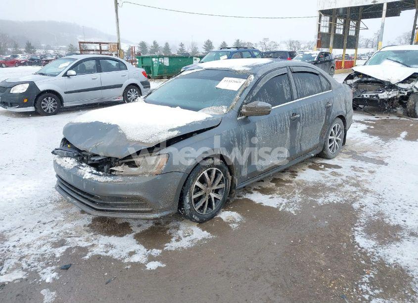 Photo 2 of 2017 Volkswagen Jetta 1.4T SE (VIN 3VWB67AJ3HM317042)