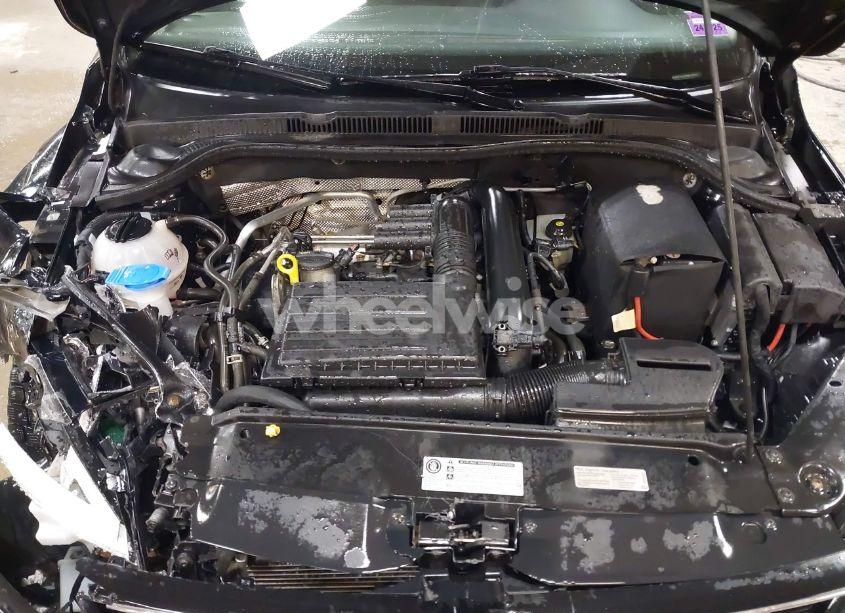 Photo 10 of 2017 Volkswagen Jetta 1.4T SE (VIN 3VWB67AJ4HM203907)
