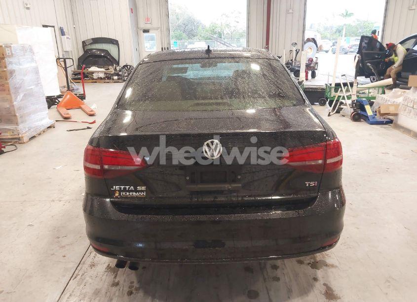 Photo 16 of 2017 Volkswagen Jetta 1.4T SE (VIN 3VWB67AJ4HM303036)