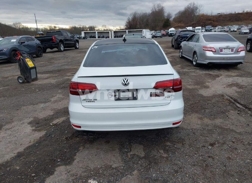 Photo 16 of 2017 Volkswagen Jetta 1.4T SE (VIN 3VWB67AJ4HM326218)