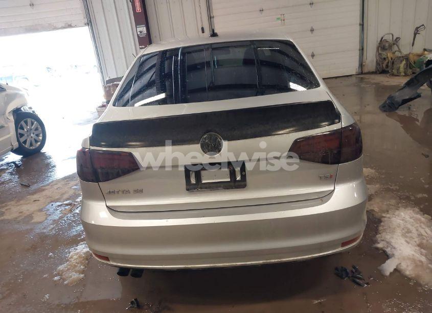 Photo 16 of 2016 Volkswagen Jetta 1.4T SE (VIN 3VWB67AJ5GM294149)