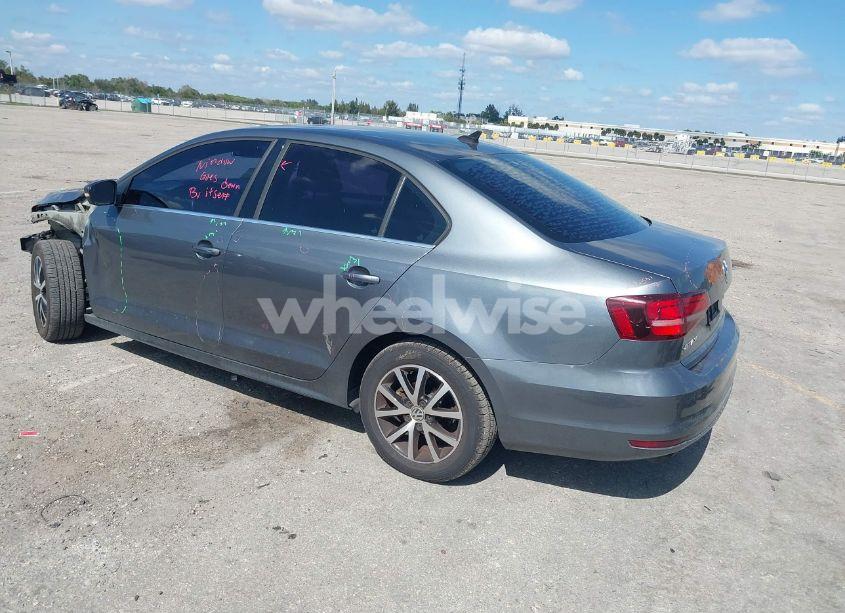 Photo 3 of 2017 Volkswagen Jetta 1.4T SE (VIN 3VWB67AJ5HM277501)