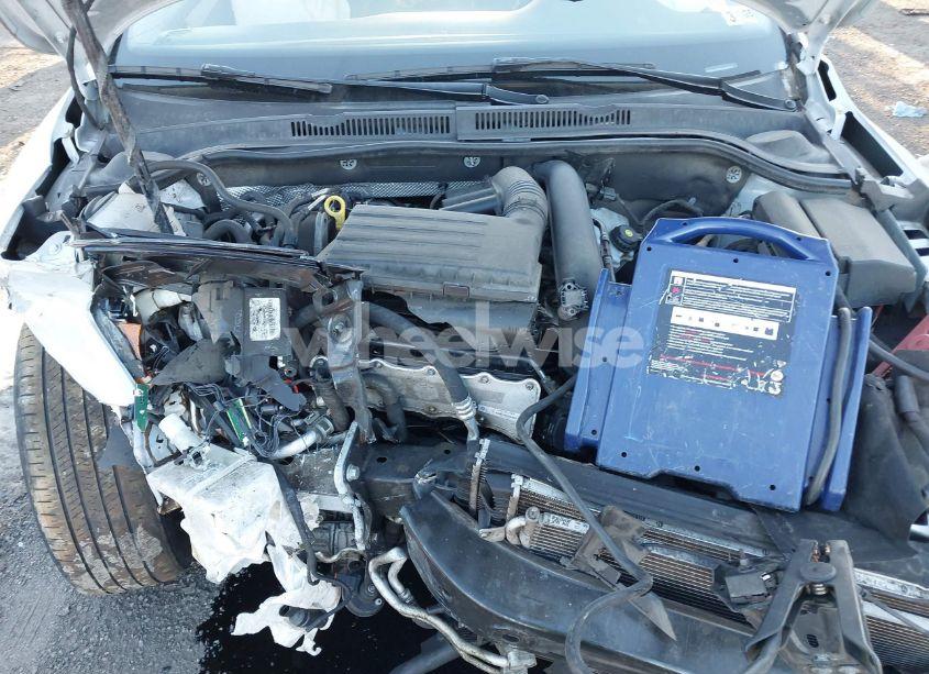 Photo 10 of 2017 Volkswagen Jetta 1.4T SE (VIN 3VWB67AJ6HM339729)