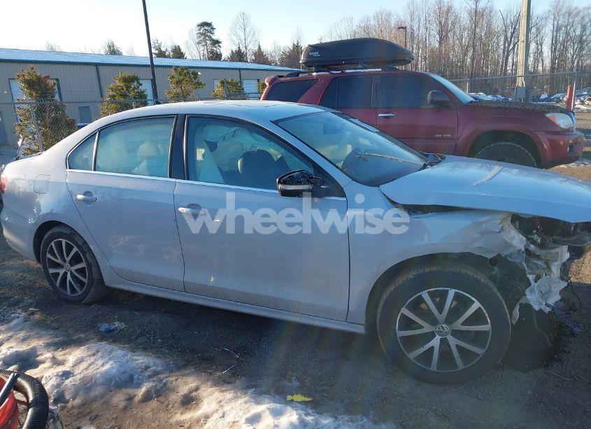 Photo 13 of 2017 Volkswagen Jetta 1.4T SE (VIN 3VWB67AJ6HM339729)
