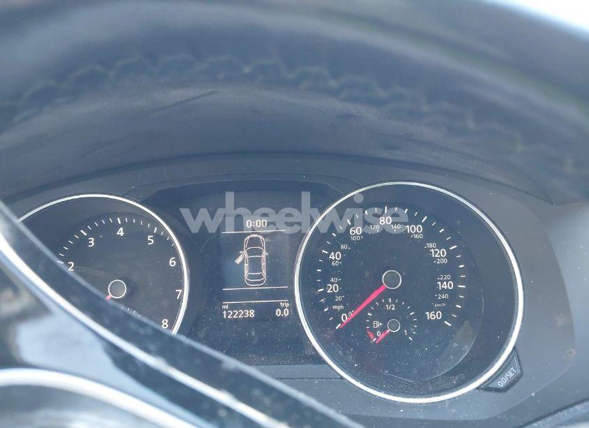 Photo 7 of 2017 Volkswagen Jetta 1.4T SE (VIN 3VWB67AJ6HM339729)