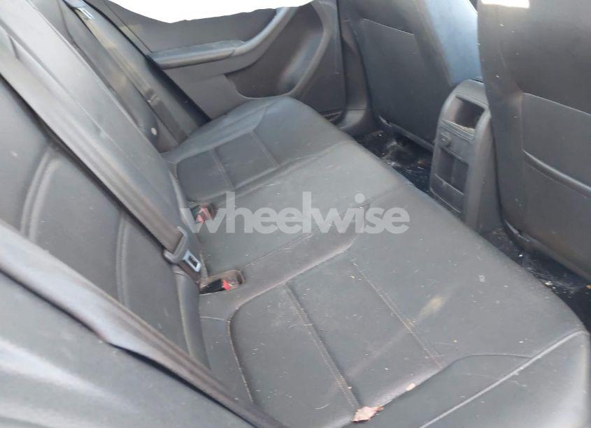 Photo 8 of 2017 Volkswagen Jetta 1.4T SE (VIN 3VWB67AJ6HM339729)