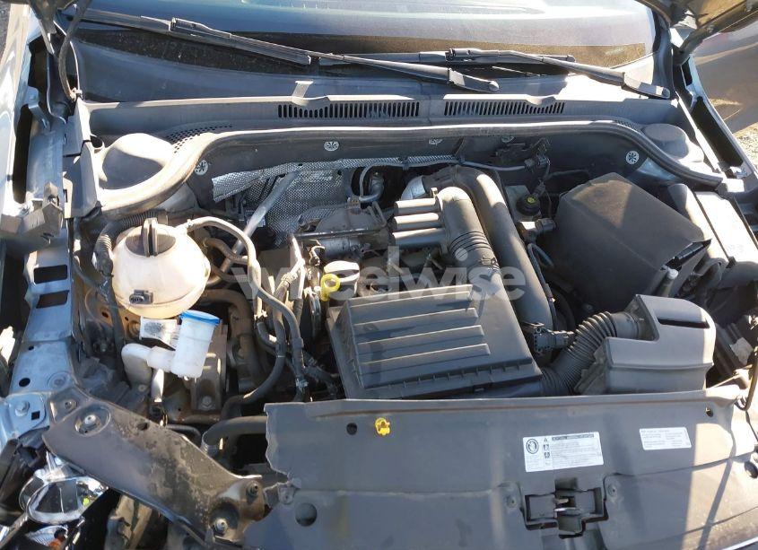 Photo 10 of 2017 Volkswagen Jetta 1.4T SE (VIN 3VWB67AJ6HM398585)