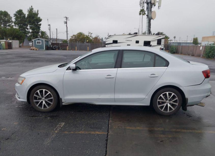 Photo 14 of 2017 Volkswagen Jetta 1.4T SE (VIN 3VWB67AJ6HM401520)
