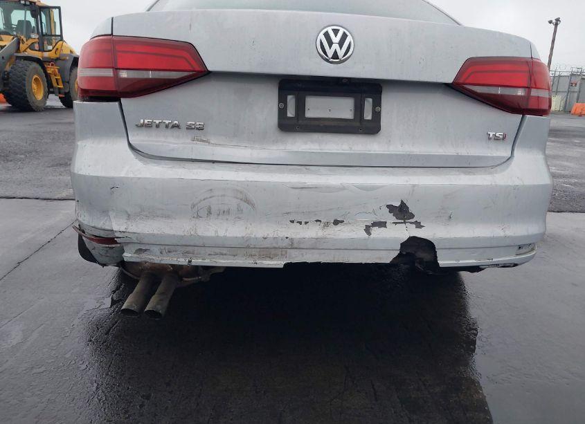 Photo 6 of 2017 Volkswagen Jetta 1.4T SE (VIN 3VWB67AJ6HM401520)