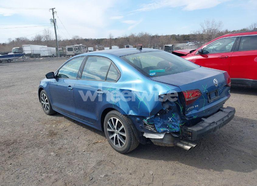 Photo 3 of 2016 Volkswagen Jetta 1.4T SE (VIN 3VWB67AJ7GM402593)