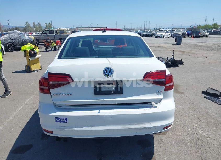 Photo 16 of 2017 Volkswagen Jetta 1.4T SE (VIN 3VWB67AJ7HM296762)