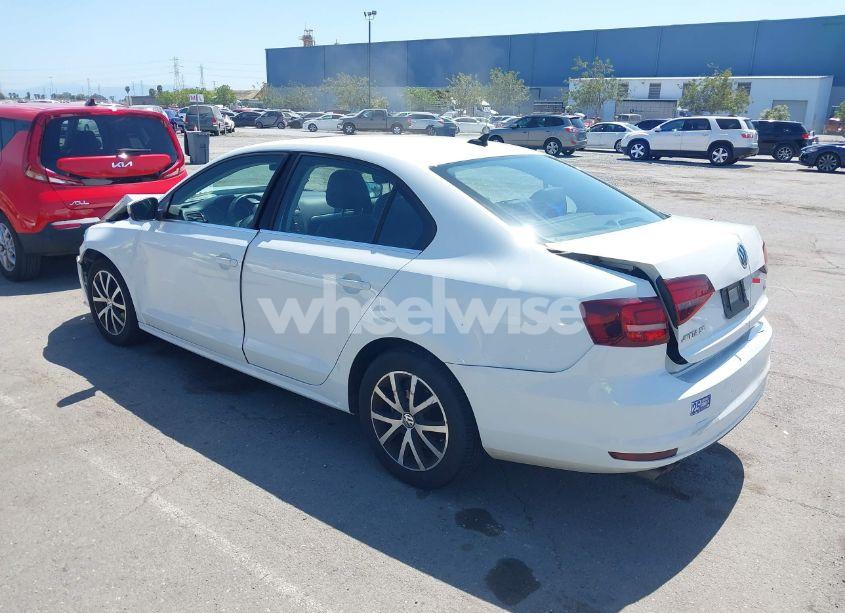 Photo 3 of 2017 Volkswagen Jetta 1.4T SE (VIN 3VWB67AJ7HM296762)