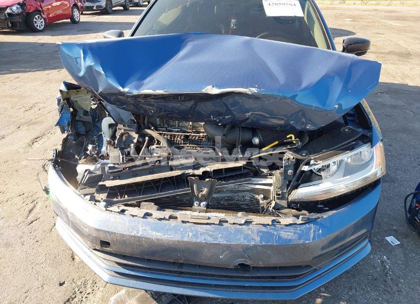 Photo 6 of 2016 Volkswagen Jetta 1.4T SE (VIN 3VWB67AJ8GM354134)