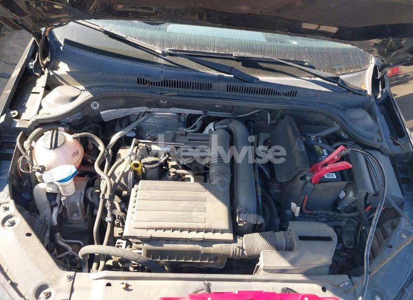 Photo 10 of 2017 Volkswagen Jetta 1.4T SE (VIN 3VWB67AJ8HM230530)