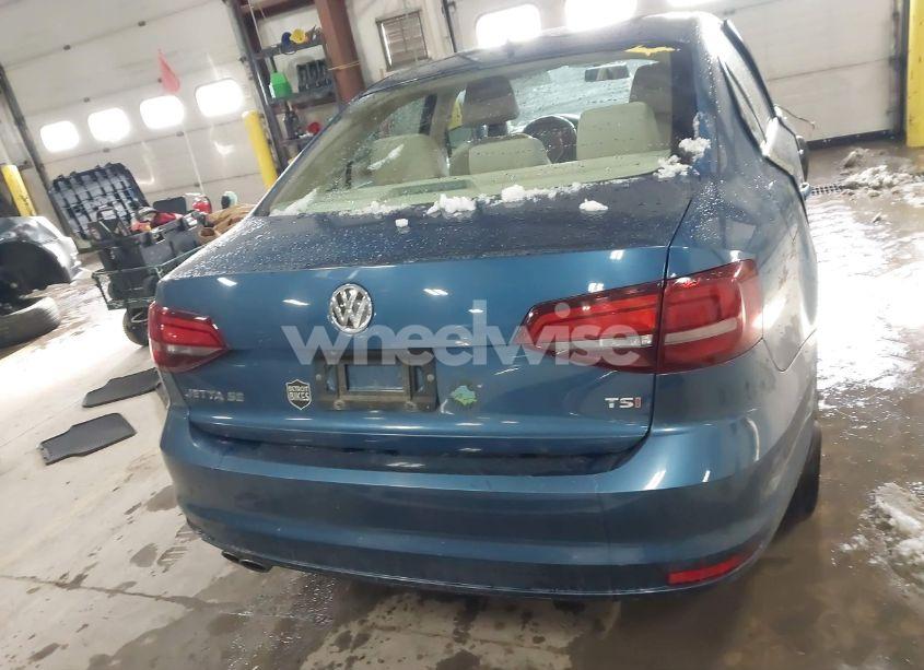 Photo 16 of 2017 Volkswagen Jetta 1.4T SE (VIN 3VWB67AJ8HM317537)