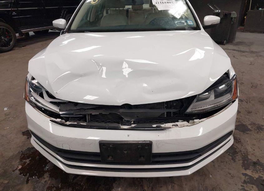 Photo 6 of 2017 Volkswagen Jetta 1.4T SE (VIN 3VWB67AJ8HM319482)