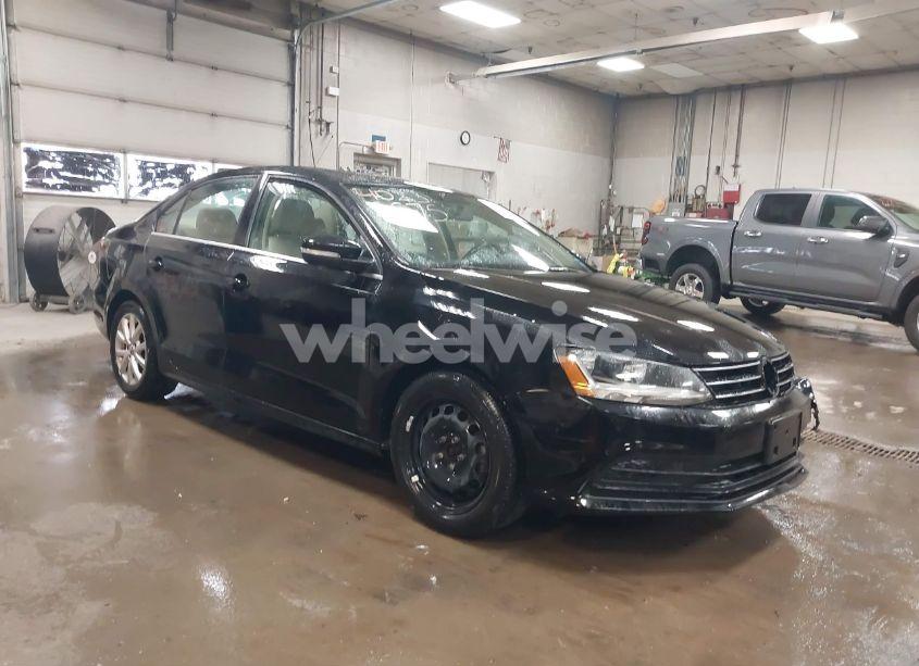 2017 Volkswagen Jetta 1.4T SE (VIN 3VWB67AJ9HM302416) main photo